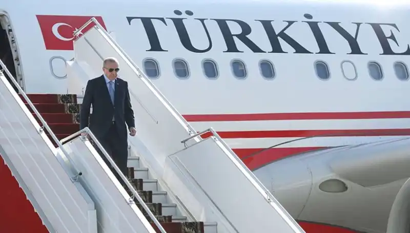 Cumhurbaşkanı Erdoğan İtalya'dan Sonra Yurda Döndü: Gözler Yeni Açıklamalarda