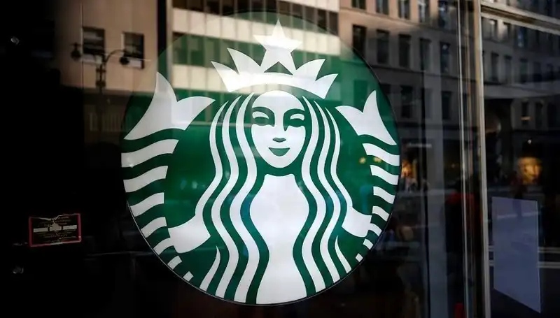 Starbucks Küresel Satışlarındaki Düşüşle Başarısızlığını Yeniden Değerlendiriyor
