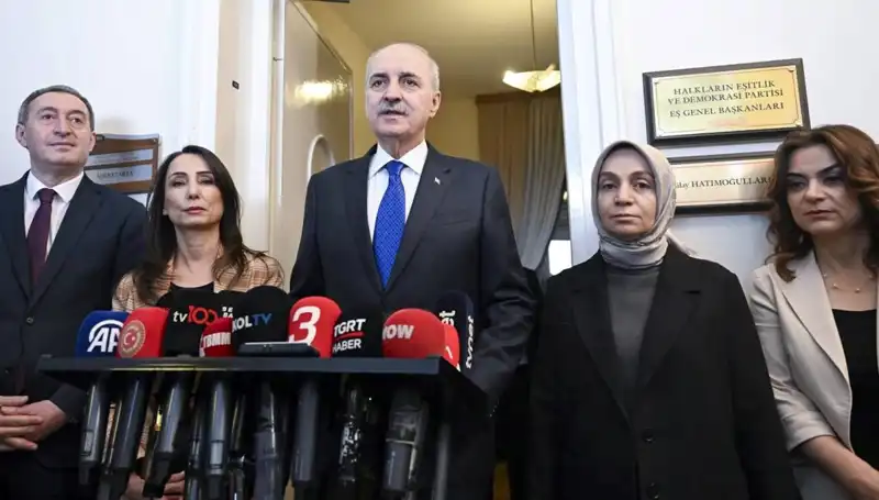 Numan Kurtulmuş'tan Siyasi Partilere Kritiğe Dolu Bir Turu