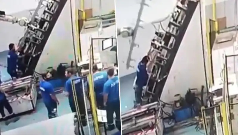 Fabrikada Feci Kaza: Makinenin Sırtına Saplanması Şoku!