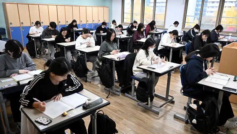 Sınav Kağıtlarını Çalmak İsteyen Öğretmen ve Velinin Cüretkar Planı Başarısız Oldu