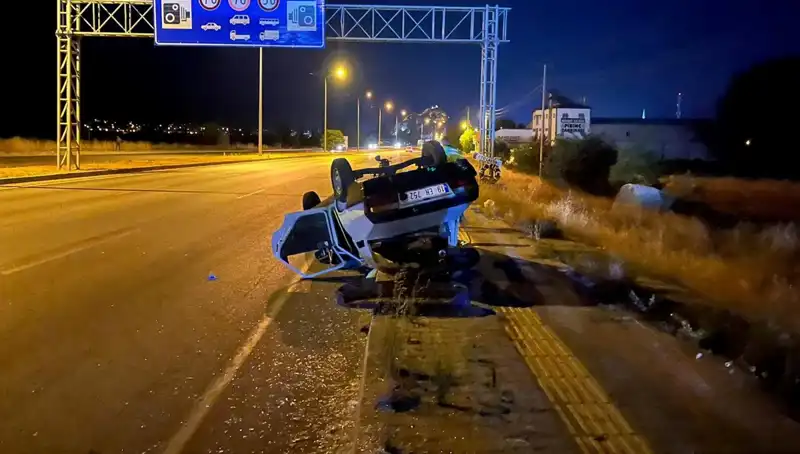 TIR'in Sıkıştırdığı Otomobil Takla Attı: Korkunç Kaza Kayıt Altında