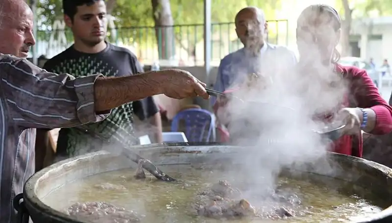 Gadir-i Hum Bayramı Kutlamaları: Anlamı ve Gelenekleri Hakkında Bilgiler