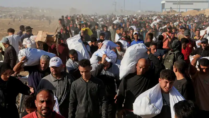 İsrail Ordusu Han Yunus’a Operasyon İçin 15 Kilometrelik Kuşatma Koridoru Açtı