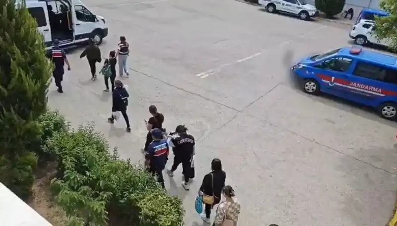 Tayland'da Kadınlara Fuhuş Yolu Açan İzin Vaadi Skandalı
