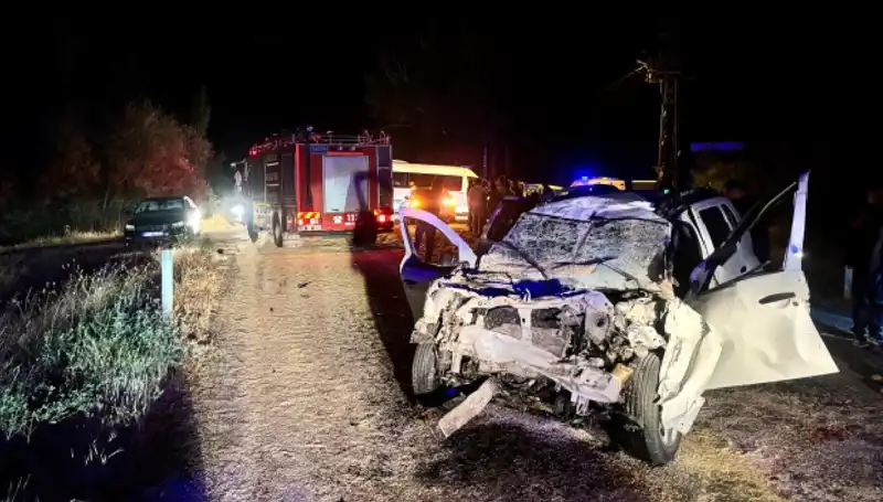 Cipe Traktör Çarpıştı: 5 Kişi Yaralandı, Olay Anı Şok Edici