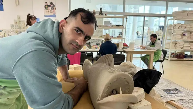 İşitme Engelli Rıfat Can’ın Azmi: Engelleri aşarak kadınları da güçlendiriyor