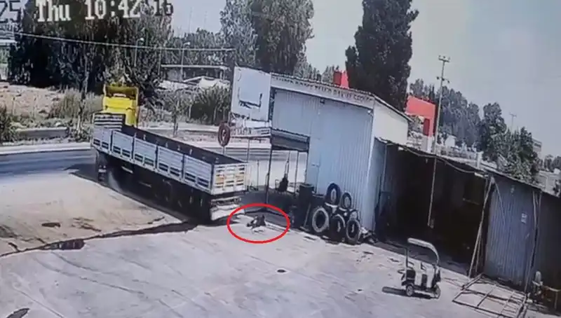Korkunç Kaza: 16 Yaşındaki Çocuk İşçi TIR'ın Altında Can Verdi