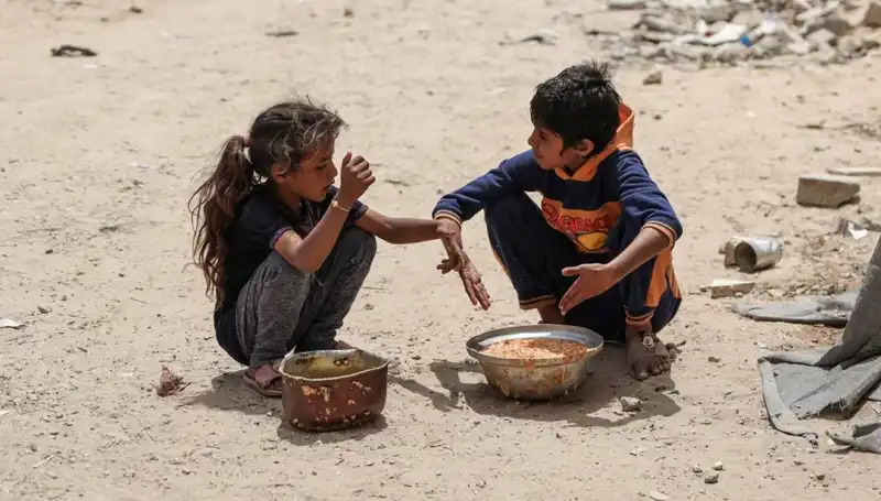 Gazze’de Açlıktan Hayatını Kaybeden Küçük Çocuk: Dramatik Bir İhmal