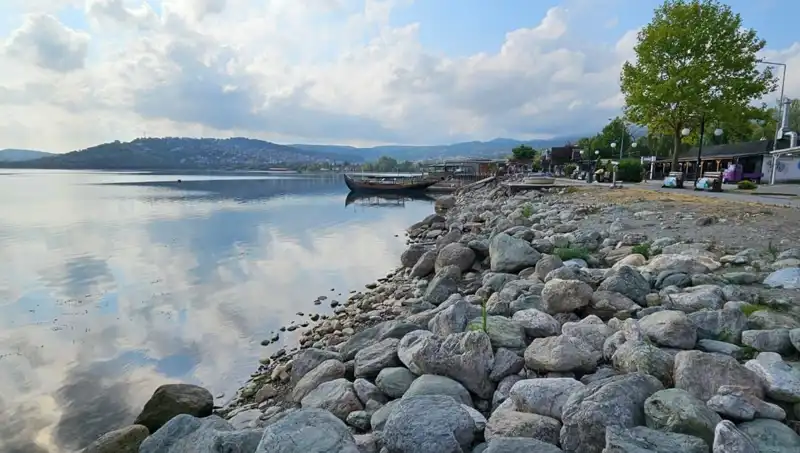 Sapanca Gölü Su Seviyesi Düşüyor: Yerel Ekosistemi Neler Bekliyor?