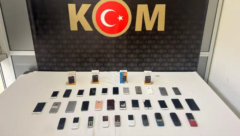Gümrük Kaçağı 37 Cep Telefonu Operasyonu: Detaylar Ortaya Çıktı