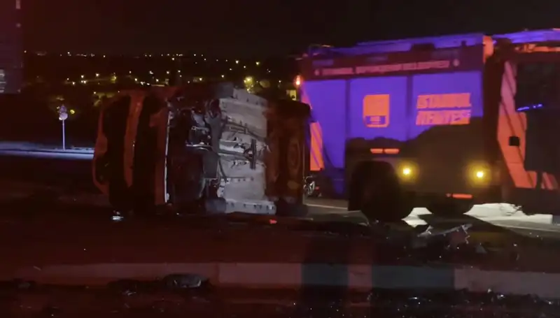 Havalimanı Yolunda Meydana Gelen Kaza: 6 Yaralı, Araç Takla Attı