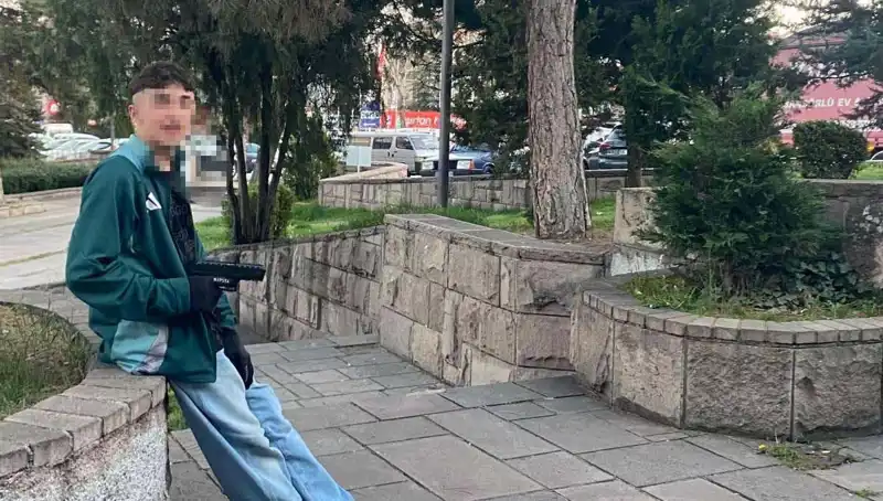 Yol Verme Kavgasında Kanlı Olay: Üç Kardeş ve Baba Gözaltına Alındı