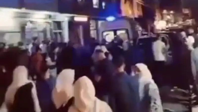 14 Yaşındaki Kader Balkondan Düşerek Ağır Yaralandı: Olayın Sırrı Ne?