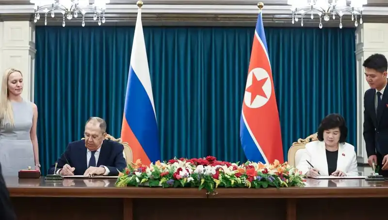 Rusya ve Kuzey Kore: Lavrov’un İkili İlişkiler Üzerine Tarihi Görüşmesi