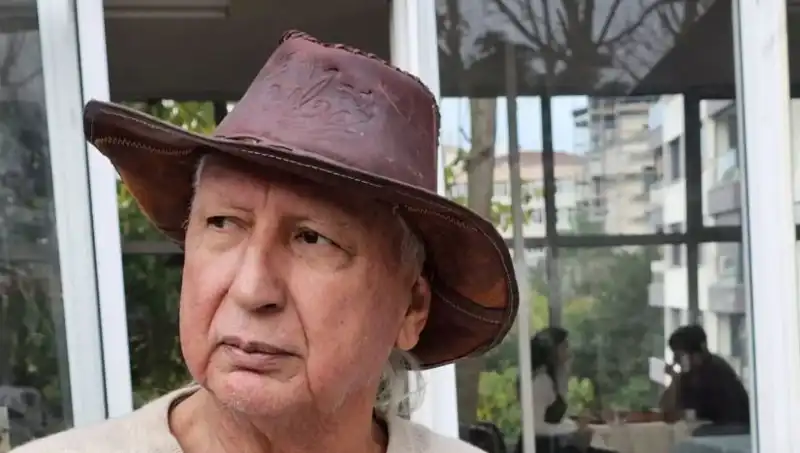 Deprem Tahminleriyle Ünlü Prof. Dr. Şener Üşümezsoy'un Kariyeri ve Hayatı