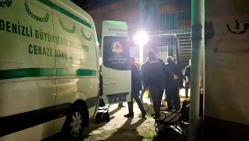 Yem Karma Makinesine Düşen Besicinin Acı Ölümü
